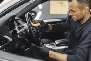 Interieurmaterialen Die Extra Zorg Nodig Hebben In Moderne Auto’s